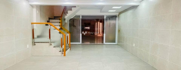 Nhà 4 PN cho thuê nhà ở diện tích cụ thể 200m2 thuê ngay với giá khởi điểm từ 35 triệu/tháng mặt tiền tọa lạc tại Tân Bình, Hồ Chí Minh-03