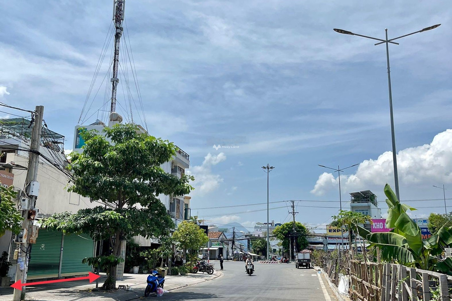 Bán gấp ngôi nhà vị trí mặt tiền tọa lạc tại Nha Trang, Khánh Hòa bán ngay với giá hữu nghị chỉ 8 tỷ có diện tích 107m2 hãy nhấc máy gọi ngay-01