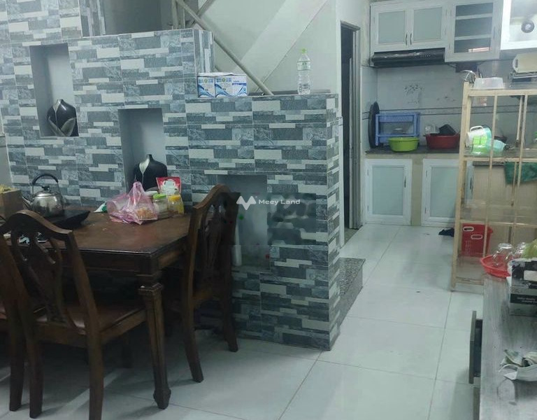 Cho thuê nhà mặt tiền tọa lạc tại Phan Văn Hớn, Hồ Chí Minh, thuê ngay với giá tốt 6.5 triệu/tháng có một diện tích là 60m2-01