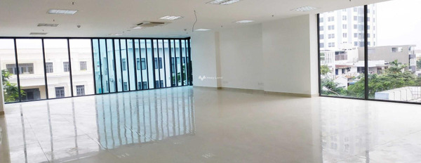 Giá thuê giao động 48.6 triệu/tháng cho thuê sàn văn phòng mặt tiền nằm tại Thạch Thang, Đà Nẵng diện tích thực là 180m2-02