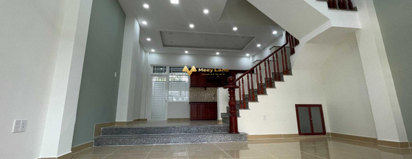 Ở Phường Hiệp Bình Phước, Hồ Chí Minh, bán nhà, giá đặc biệt từ 4.9 tỷ diện tích chuẩn 77m2, nhà này bao gồm 4 phòng ngủ chính chủ đăng tin-03