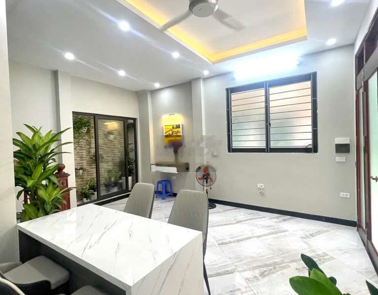 Bán nhà 42m2, 5 tầng, ngõ phố Yên Lạc - Kim Ngưu -01