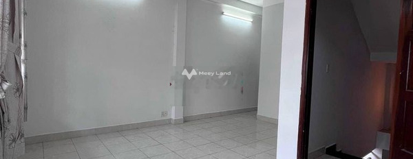 Vị trí đặt ngay ở Chiến Lược, Hồ Chí Minh bán nhà bán ngay với giá công khai chỉ 980 triệu trong nhà này có tổng 2 phòng ngủ 3 WC-02