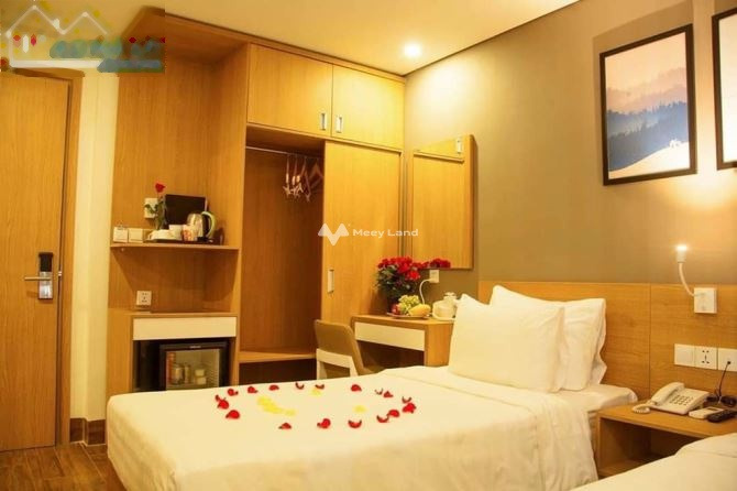 Vị trí đẹp tọa lạc trên Lộc Thọ, Khánh Hòa cần bán Khách sạn có một diện tích sàn 147m2, tổng quan gồm tổng cộng 65 phòng ngủ khu vực dân cư-01