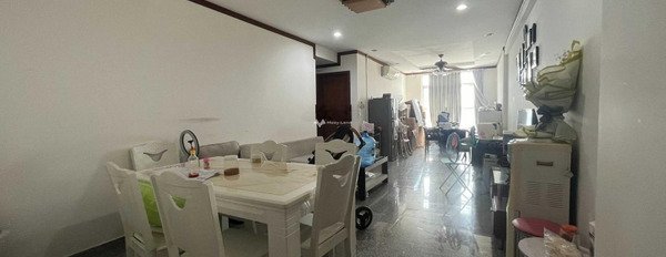 Chung cư 3 PN, cho thuê căn hộ hướng Đông - Bắc vị trí đặt tọa lạc ngay trên Quận 7, Hồ Chí Minh, trong căn hộ này thì có 3 phòng ngủ, 2 WC lh ngay!-02