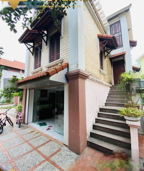 Diện tích 500 m2, cho thuê biệt thự mặt tiền tọa lạc tại Máng Nước, An Đồng, ngôi nhà này gồm có 7 PN, nhà này thì có 10 mét còn chần chờ gì nữa-01