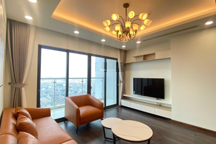 Vị trí đặt tại trung tâm Cầu Giấy, Hà Nội, bán chung cư giá nhỉnh 6.1 tỷ, trong căn hộ này thì gồm 3 PN, 2 WC nhà bao mới-01