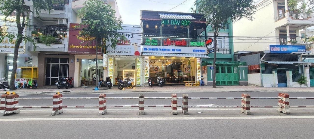 Bán nhà ở có diện tích rộng 108m2 bán ngay với giá siêu mềm chỉ 16 tỷ nằm ở Nguyễn Thị Minh Khai, Phước Tiến