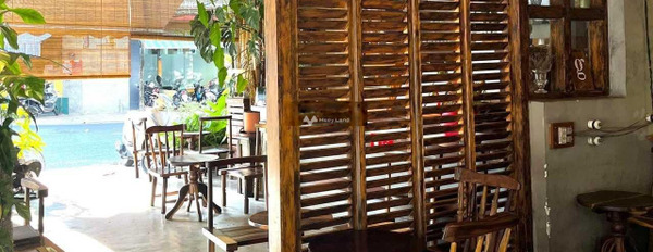 Sang quán gác coffee nằm tại ngã tư Trần Nhật Duật và Trần Nguyễn Hãn, Nha Trang -02