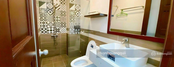 Nhìn chung gồm 2 PN, bán nhà ở có diện tích rộng 72m2 vị trí mặt tiền ngay trên Quận 10, Hồ Chí Minh-03