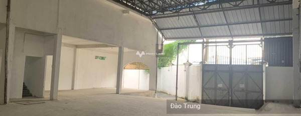 Vị trí nằm ở Đông Hưng Thuận, Quận 12 cho thuê kho bãi 3500m2 thuê ngay với giá giao động từ 130 triệu/tháng vui lòng liên hệ để xem trực tiếp-02