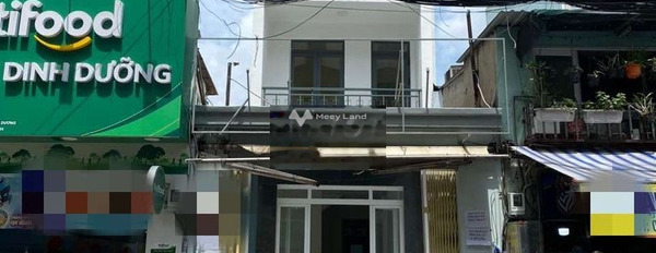 Cho thuê nhà có diện tích 88m2 vị trí đặt ở Tân Phước, Quận 10 giá thuê cơ bản từ 35 triệu/tháng, trong nhà nhìn chung có 7 PN, 6 WC-02