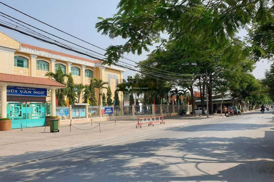 Tọa lạc trên Bà Điểm, Bà Điểm bán đất, giá rẻ từ 3 tỷ, hướng Tây Nam diện tích gồm 80m2-01