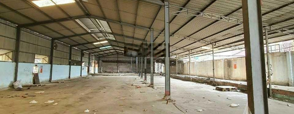 Cho thuê xưởng 1630m2 Hóc Môn giáp Q12 -02