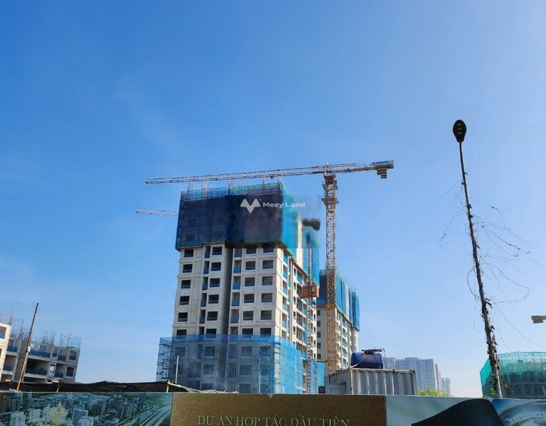 Khoảng 2.15 tỷ bán căn hộ với diện tích chuẩn 51m2 vị trí đặt ngay trên Lý Thánh Tông, Gia Lâm-01