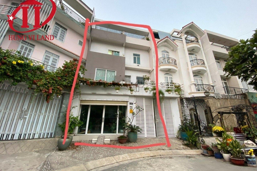 Nhìn chung bao gồm 3 PN, cho thuê nhà, giá thuê cực êm 17 triệu/tháng Diện tích nền 96m2 vị trí tại Đỗ Xuân Hợp, Hồ Chí Minh-01