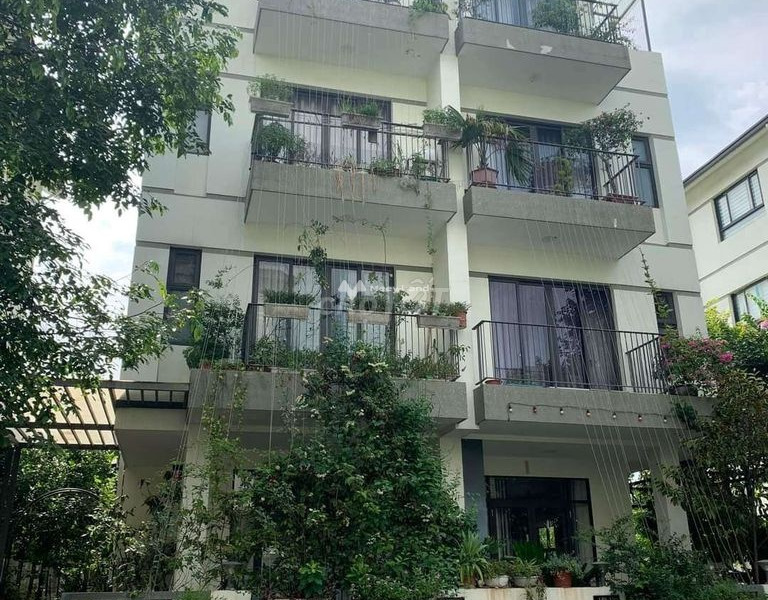 Ngôi nhà có tổng cộng 4 phòng ngủ, cho thuê nhà, giá thuê êm 38 triệu/tháng có diện tích chuẩn 160m2 Bên trong Mễ Trì, Hà Nội-01