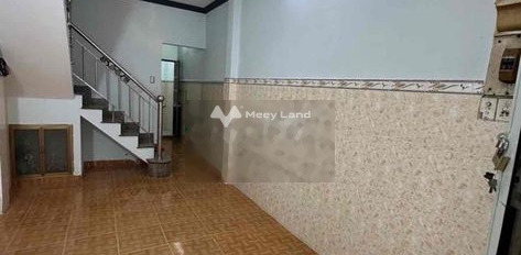 Cho thuê nhà diện tích thực đúng với trên ảnh 44m2 tại Tân Sơn Nhì, Tân Phú giá thuê mềm từ 11 triệu/tháng, nhà này có 2 phòng ngủ, 2 WC-03