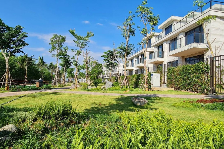 Bán biệt thự có diện tích khoảng 533m2 bán ngay với giá vô cùng rẻ chỉ 68 tỷ tọa lạc ngay Bình Chánh, Hồ Chí Minh-01