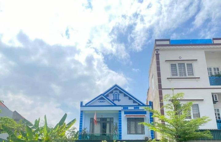 Gia đình đang cần bán căn nhà 2 tầng kiên cố mặt đường EC Hùng Thắng - Hạ Long 160m2