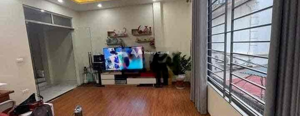 Có diện tích rộng 43m2 bán nhà mặt tiền tọa lạc ngay trên Thượng Thanh, Long Biên trong căn nhà này có 4 PN cảm ơn đã xem tin-02