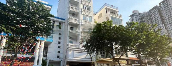 Cho thuê nhà vị trí thuận lợi tọa lạc tại Bến Vân Đồn, Hồ Chí Minh có một diện tích là 208m2-02