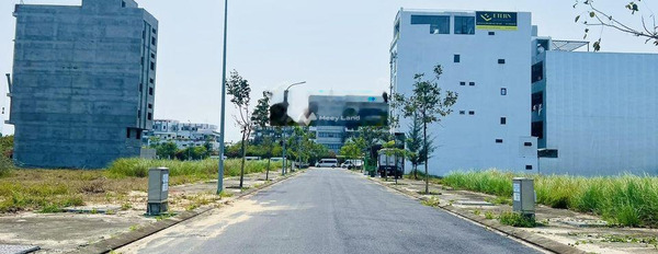 Vị trí dự án nằm ở FPT City Đà Nẵng bán mảnh đất, giá hữu nghị chỉ 2.55 tỷ, hướng Tây diện tích mặt tiền 102m2-02