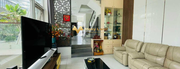 Tổng quan căn này 4 phòng ngủ, bán nhà ở diện tích khoảng 90 m2 giá bán cực rẻ 12.5 tỷ vị trí đặt tọa lạc ngay tại Phường Phú Thuận, Hồ Chí Minh-03