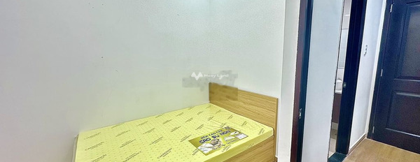 Căn hộ 2 phòng ngủ mới set up full nội thất ngay mặt tiền Nguyễn Xí -03
