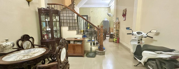 Tọa lạc trên Nhân Chính, Hà Nội bán nhà giá bán cực êm 5.1 tỷ trong nhà tổng quan gồm 6 phòng ngủ 4 WC-03