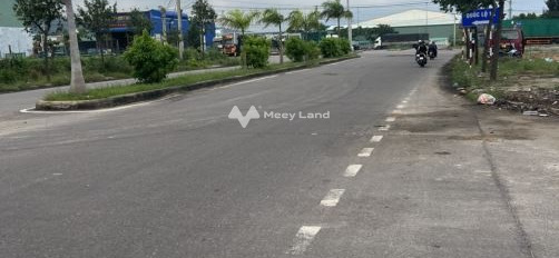 Cần xoay sở tiền trả nợ bán mảnh đất, 135m2 giá bán thương lượng chỉ 7.4 tỷ tọa lạc ngay tại Nguyễn Mân, Quy Nhơn, mặt ngõ 22 m thuận tiện di chuyển-02