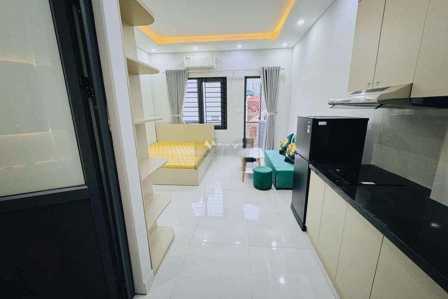 Diện tích 55m2 bán nhà ở tọa lạc ngay ở Hoàng Văn Thụ, Hà Nội căn nhà bao gồm có 8 phòng ngủ 6 WC liên hệ ngay để được tư vấn-01
