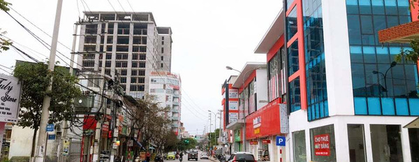 Chỉ còn vài mặt bằng kinh doanh mặt đường Hoàng Quốc Việt siêu đẹp trung tâm trương mại Phú Lộc 4-02