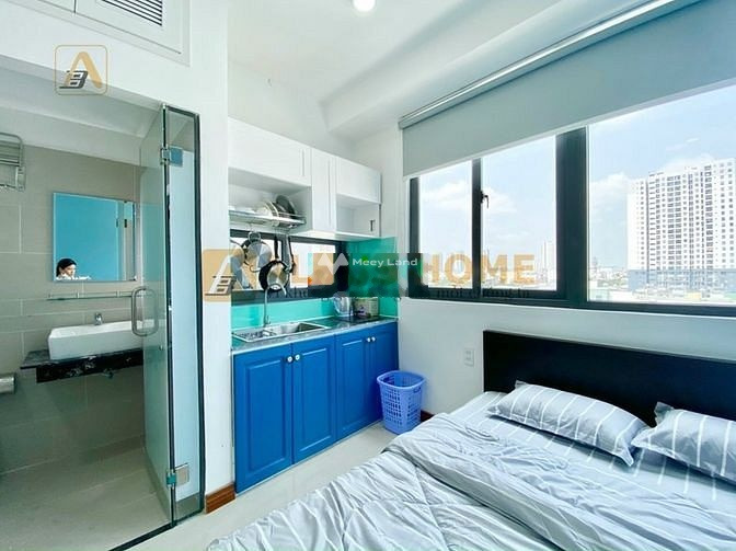 Cho thuê căn hộ mặt tiền nằm ngay trên Quận 7, Hồ Chí Minh thuê ngay với giá đề cử 4.5 triệu/tháng, nhìn chung có 1 PN, 1 WC dọn vào ở ngay-01