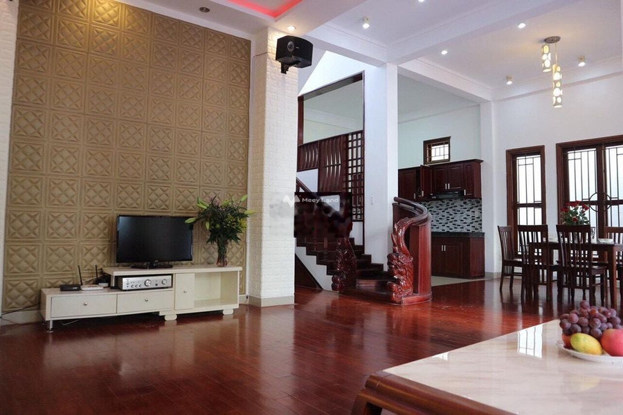 Villa 02 tầng biển Mân Thái đường Tân Phú 180m2 giá chỉ 14,5 tỷ -01