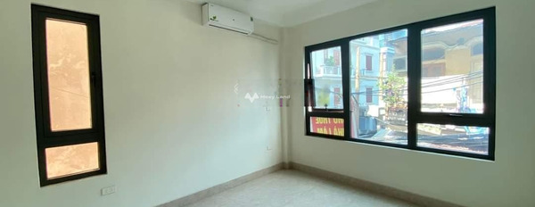 Nhà 3 PN cho thuê nhà ở với tổng diện tích 40m2 thuê ngay với giá ngạc nhiên 17.5 triệu/tháng vị trí thuận lợi tọa lạc ngay ở Hoàng Mai, Hà Nội-02