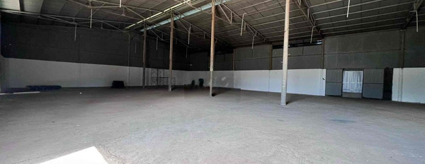 Cho thuê kho xưởng sầu riêng 3000m2 sân 2000m2 km28 ql26 krong pắc -02