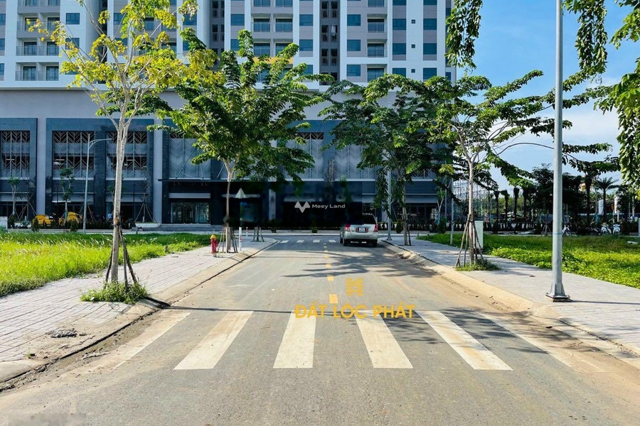 Giá cực sốc 8.2 tỷ, Bán đất diện tích sàn là 91.7m2 tọa lạc tại Phú Thuận, Quận 7 giá siêu rẻ-01