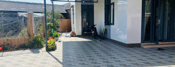 Có diện tích 240m2 bán nhà vị trí thuận lợi tại Phước Hội, Đất Đỏ trong nhà nhìn chung có tổng 3 phòng ngủ 2 WC cảm ơn bạn đã đọc tin-02