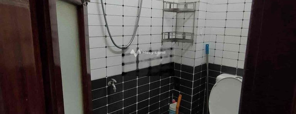 Diện tích thực như trên hình 60m2, cho thuê nhà ở vị trí thuận lợi ngay trên An Hải Bắc, Đà Nẵng, căn nhà có tổng cộng 3 phòng ngủ, 2 WC hẻm rộng-02