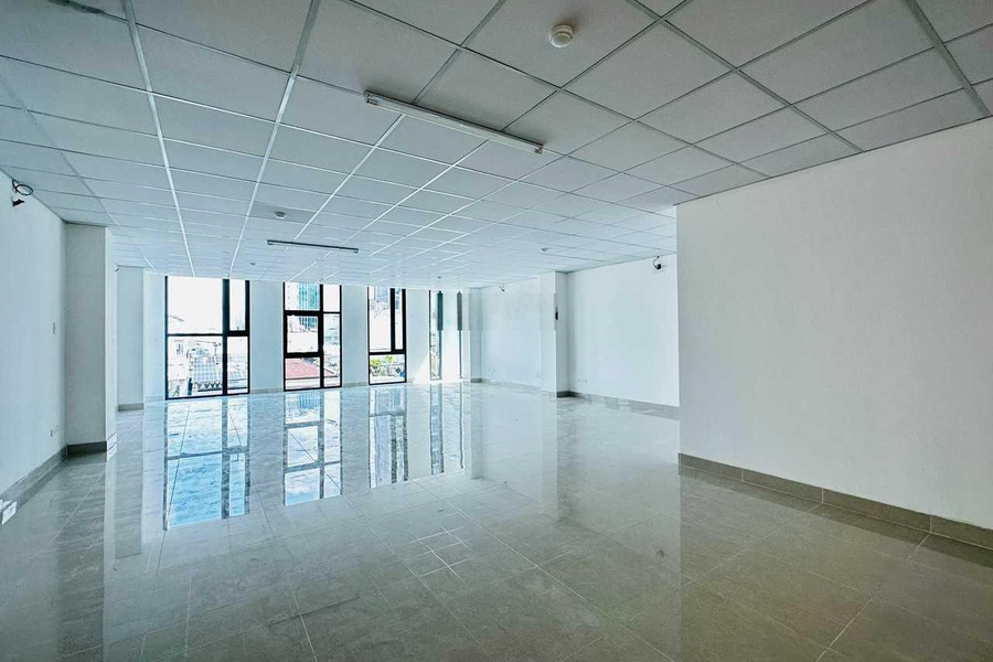 Tòa nhà góc 2 MT Hoàng Hoa Thám, P13. DT: 7x20m. Hầm 5 tầng. Thang máy. Giá 70tr -01