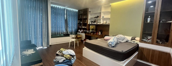 Nhà có 3 phòng ngủ, cho thuê nhà, thuê ngay với giá rẻ 25 triệu/tháng với diện tích chuẩn 134m2 mặt tiền tọa lạc gần Nguyễn Thượng Hiền, Hồ Chí Minh-03
