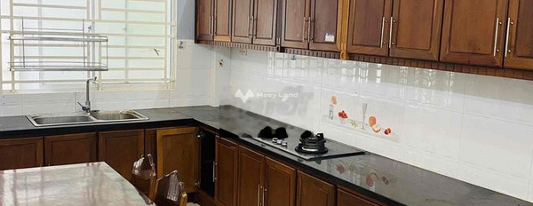 Nhà gồm 3 phòng ngủ cho thuê nhà ở diện tích thực là 81m2 giá thuê cực rẻ từ 14 triệu/tháng vị trí tốt tại Cái Răng, Cần Thơ, hướng Tây Bắc-03