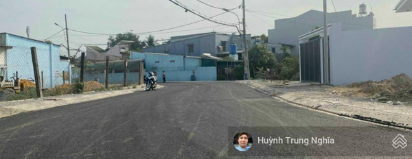 Chủ gửi bán gấp miếng đất góc 2 mặt tiền đường Huỳnh Văn Cọ thị trấn Củ Chi. DT 5x19m. Giá 1 tỷ 350 -03