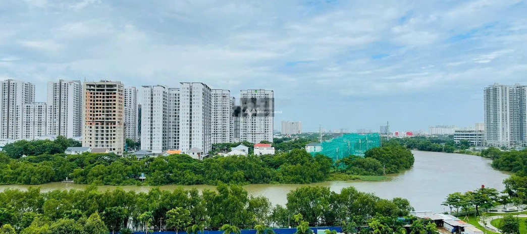Căn hộ 3 PN, bán căn hộ hướng Đông - Nam tọa lạc ở Quận 7, Hồ Chí Minh, nhìn chung gồm 3 phòng ngủ, 2 WC gọi ngay!