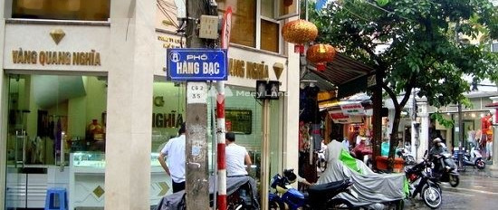 Bán biệt thự mặt tiền nằm tại Hàng Bạc, Hà Nội bán ngay với giá mua liền từ 3.5 tỷ có một diện tích là 36m2, tổng quan nhà này có tổng 2 PN-03