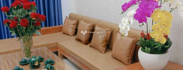 Căn nhà bao gồm 4 phòng ngủ, bán nhà ở có diện tích rộng 90m2 bán ngay với giá chính chủ 17 tỷ vị trí đẹp tọa lạc ngay tại Phú Mỹ, Quận 7-02