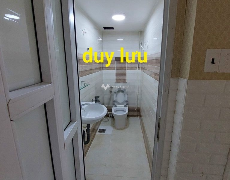 Nhà 2 PN, cho thuê nhà, giá thuê rẻ bất ngờ chỉ 12 triệu/tháng diện tích cụ thể 24m2 vị trí thuận lợi nằm ở Phường 1, Hồ Chí Minh-01