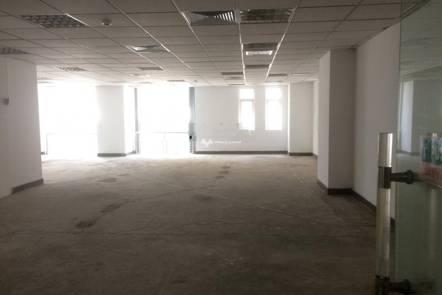 Tọa lạc gần Ba Đình, Hà Nội cho thuê sàn văn phòng có một diện tích sàn 200m2-01
