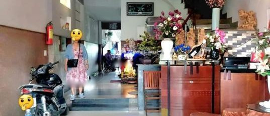 Nằm tại Lê Văn Hiến, Đà Nẵng bán nhà nhà gồm 9 phòng ngủ-03